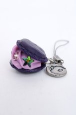 画像2: Q-pot. / Yokohama Takashimaya Limited Blue Moon Macaronストラップ  パープル Y-26-06-20-003-QP-ZA-SZ-ZY (2)