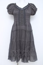 画像1: axes femme / はしごレースシャーリングワンピース M グレー Y-26-06-20-112-AX-OP-SZ-ZY (1)