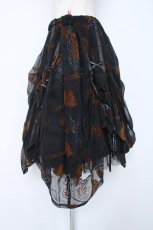 画像2: h.naoto Blood / バラフロッキーたくし上げスカート  黒 Y-26-06-22-115-HN-SK-SZ-ZI (2)