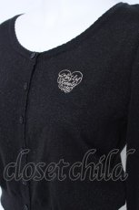 画像3: Emily Temple cute / ハートロゴ刺繍ラメニットカーディガン  黒 Y-26-06-22-022-ET-TO-SZ-ZS (3)