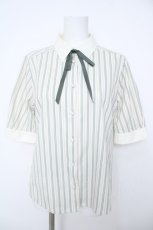 画像1: F i.n.t / タイ付きマルチストライプクレリック5分袖シャツ  アイボリー Y-26-06-24-065-CA-BL-SZ-ZY (1)