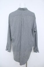 画像2: INGEBORG / ロゴ刺繍ビッグシャツ  黒 Y-26-06-24-074-LO-BL-SZ-ZY (2)