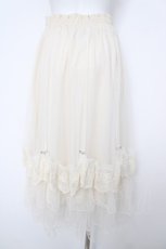 画像2: axes femme / ローズ付ドレープチュールスカート  生成り Y-26-06-24-105-AX-SK-SZ-ZY (2)