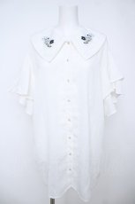 画像1: axes femme / 刺繍入りシャツ  白 Y-26-06-24-029-AX-BL-SZ-ZY (1)