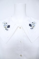 画像3: axes femme / 刺繍入りシャツ  白 Y-26-06-24-029-AX-BL-SZ-ZY (3)