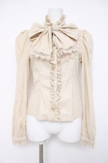 画像1: Victorian maiden / スタンドカラーインタックブラウス  ベージュ Y-26-06-30-076-CL-BL-SZ-ZY (1)