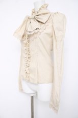 画像2: Victorian maiden / スタンドカラーインタックブラウス  ベージュ Y-26-06-30-076-CL-BL-SZ-ZY (2)