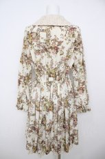 画像2: axes femme / ボタニカル柄カシュクールワンピース  生成り Y-26-06-30-122-AX-OP-SZ-ZY (2)