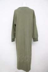 画像2: axes femme / 裏起毛素材カットワンピース  カーキ Y-26-06-30-123-AX-OP-SZ-ZY (2)
