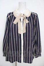 画像1: axes femme POETIQUE / ストライプ襟刺繍ブラウス  紺 Y-26-07-01-090-AX-BL-SZ-ZY (1)