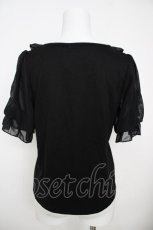 画像2: axes femme POETIQUE / ヒマワリ刺繍フリルカットプルオーバー  黒 Y-26-07-01-096-AX-TO-SZ-ZY (2)