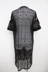 画像2: axes femme / ライン刺繍レースロングシャツ  黒 Y-26-07-01-021-AX-BL-SZ-ZY (2)