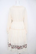 画像2: axes femme NOSTALGIE / ドットドビー刺繍ワンピース M 生成り Y-26-07-05-120-AX-OP-SZ-ZY (2)