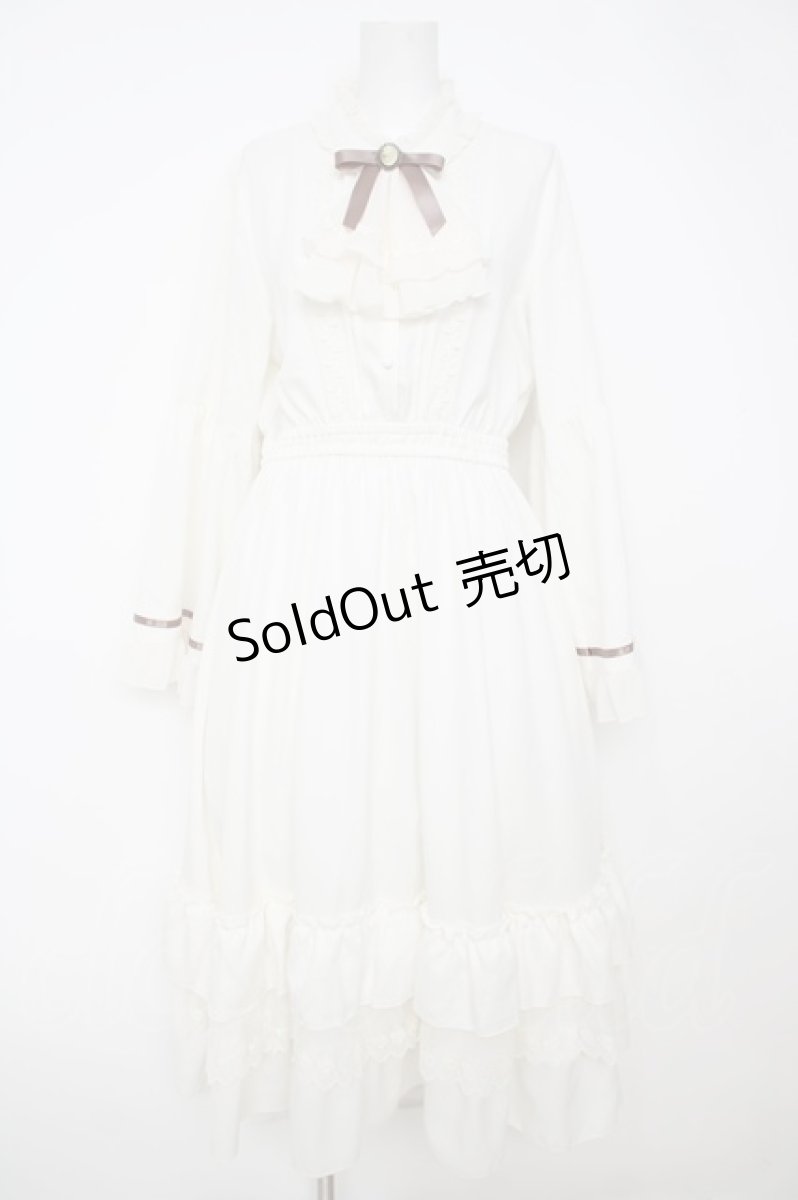 画像1: axes femme / ジャボブローチ付ロングワンピース L 生成り Y-26-07-05-121-AX-OP-SZ-ZY (1)