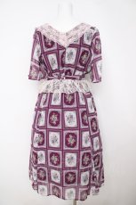画像2: axes femme / フルーツアート柄ワンピース M ワイン Y-26-07-05-125-AX-OP-SZ-ZY (2)