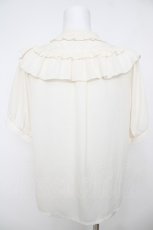 画像2: axes femme / ジャボ付きレース×フリルブラウス  生成り Y-26-07-05-035-AX-BL-SZ-ZY (2)