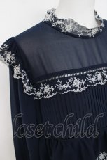 画像3: axes femme NOSTALGIE / 刺繍ティアードブラウス M 紺 Y-26-07-07-040-AX-BL-SZ-ZY (3)