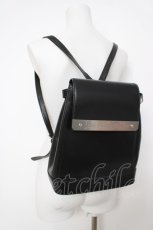 画像1: Jean Paul GAULTIER / メタルロゴプレート付きレザーリュック  ブラック Y-26-07-11-062-GO-BG-SZ-ZY (1)