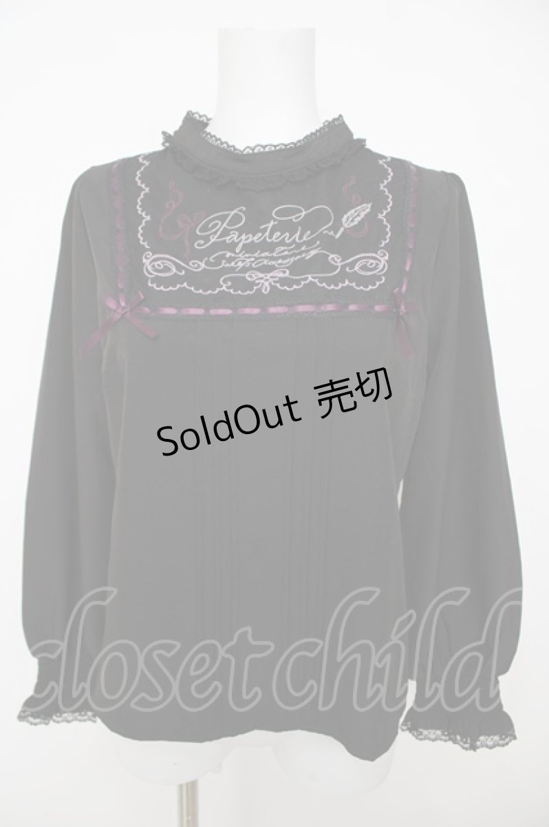 画像1: axes femme POETIQUE / パペトゥリーロゴ刺繍ブラウス M 黒 Y-26-07-13-049-AX-BL-SZ-ZY (1)