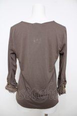 画像2: axes femme / 薔薇ボタン配色カットソー L 茶 Y-26-07-13-062-AX-TO-SZ-ZY (2)