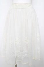画像1: axes femme POETIQUE / お花刺繍チュールスカート M 生成り Y-26-07-13-130-AX-SK-SZ-ZY (1)