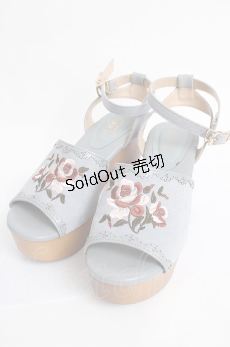 画像1: axes femme / ローズ刺繍サンダル M サックス Y-26-07-15-039-AX-SH-SZ-ZY (1)
