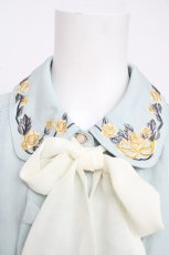 画像3: axes femme / お花刺繍フリルブラウス  ミント Y-26-07-15-054-AX-BL-SZ-ZY (3)