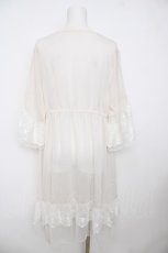 画像2: axes femme / シアー×チュールレースガウン  白 Y-26-07-15-113-AX-TO-SZ-ZY (2)