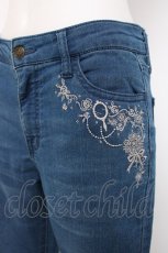 画像3: axes femme / 香水×バラ刺繍デニムパギンス L ウォッシュ Y-26-07-16-125-AX-PA-SZ-ZY (3)