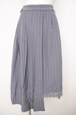 画像1: axes femme / ストライプアシメプリーツスカート F ブルー Y-26-07-18-082-AX-SK-SZ-ZY (1)