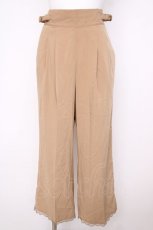画像1: axes femme / サイドバックルタックパンツ F キャメル Y-26-07-18-098-AX-PA-SZ-ZY (1)