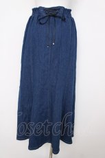 画像2: axes femme POETIQUE / サイドプリーツデニムスカート  デニム Y-26-07-18-111-AX-PA-SZ-ZY (2)