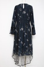 画像2: axes femme / コスモス柄レーヤード風ワンピース M 紺 Y-26-07-20-045-AX-OP-SZ-ZY (2)