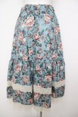画像2: axes femme / ホーリーローズ柄フリルスカート F サックス Y-26-07-20-071-AX-SK-SZ-ZT0821C (2)