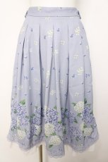 画像1: axes femme / 紫陽花パネル柄スカート  サックス Y-26-07-21-080-AX-SK-SZ-ZY (1)