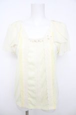 画像1: axes femme / 袖リボン蝶レース付プルオーバー M イエロー Y-26-07-21-034-AX-TO-SZ-ZY (1)
