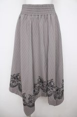 画像1: axes femme / 裾刺繍イレヘムスカート M グレー Y-26-07-23-064-AX-SK-SZ-ZY (1)