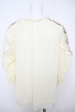 画像2: axes femme / 花レースボリュームパフ袖プルオーバー M 生成り Y-26-07-24-043-AX-TO-SZ-ZY (2)