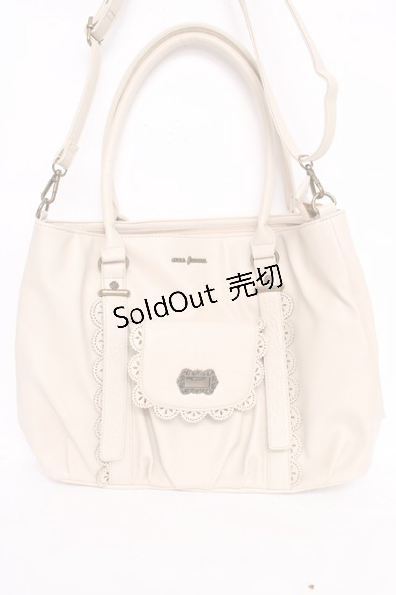画像1: axes femme / 型押し×スカラップA4トート  生成り Y-26-07-27-024-AX-BG-SZ-ZT774 (1)