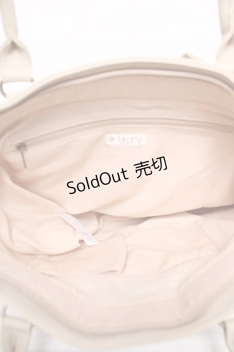 画像4: axes femme / 型押し×スカラップA4トート  生成り Y-26-07-27-024-AX-BG-SZ-ZT774 (4)