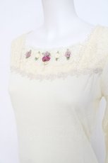 画像3: axes femme / 巻きバラデザインインナープルオーバー M キナリ Y-26-07-31-110-AX-TO-SZ-ZY (3)