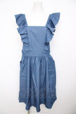 画像1: axes femme / デニム風フリルエプロン  紺 Y-26-07-31-165-AX-TO-SZ-ZY (1)