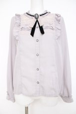 画像1: axes femme / ブローチ付ヴィンテージブラウス  グレー Y-26-08-02-071-AX-BL-SZ-ZY (1)