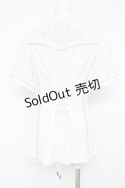 タグ付き　ozz oneste 半袖ブラウス　白　オフホワイト Ozz oneste / クロスチャーム付きブラウス 白 Y-26-08-02-111-OO-BL-SZ