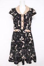 画像1: axes femme / リボン柄ショール衿ワンピース M 黒 Y-26-08-02-126-AX-OP-SZ-ZY (1)
