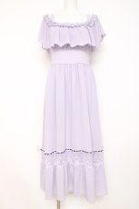画像1: axes femme POETIQUE / オフショルフリルロングワンピース  ラベンダー Y-26-08-02-133-AX-OP-SZ-ZY (1)