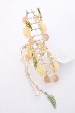 画像2: axes femme POETIQUE / ローズヘアークリップ  生成り Y-26-08-06-040-AX-AC-SZ-ZY (2)