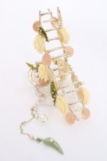 画像2: axes femme POETIQUE / ローズヘアークリップ  生成り Y-26-08-06-041-AX-AC-SZ-ZY (2)