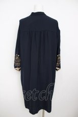 画像2: axes femme / 袖刺繍Aラインシャツワンピース M 紺 Y-26-08-07-130-AX-OP-SZ-ZY (2)