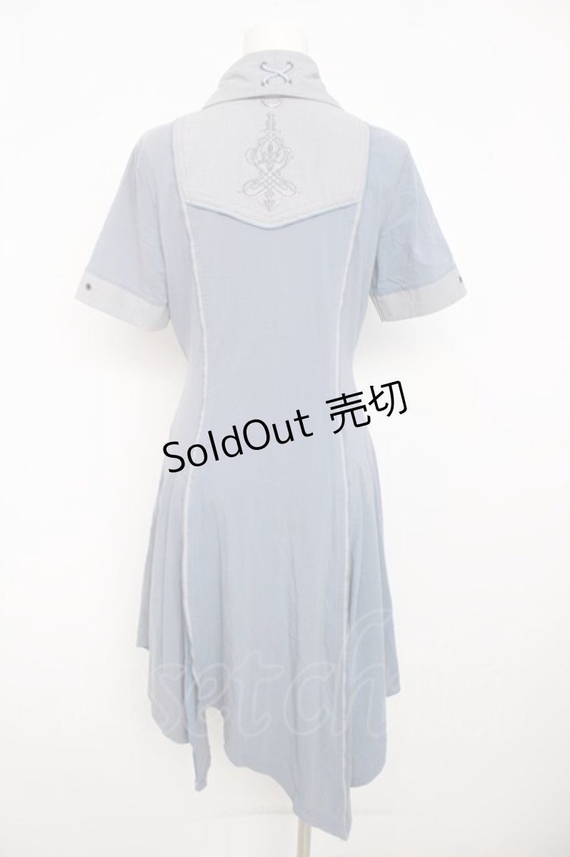 画像2: Rozen Kavalier / 半袖アシメシャツワンピース  サックス Y-26-08-07-148-OO-OP-SZ-ZY (2)